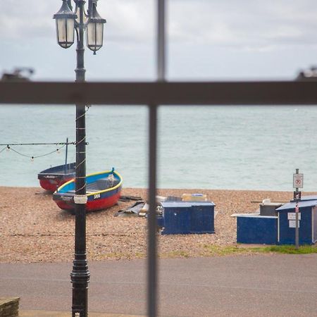 Lovely 2- Bedroom Apartment With Stunning Sea Views Worthing Exterior foto
